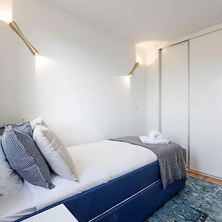 Apartment Modern Cativo By Lovelystay